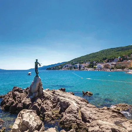 Amazing In With Outdoor Swimming Pool Сasa de vacaciones *