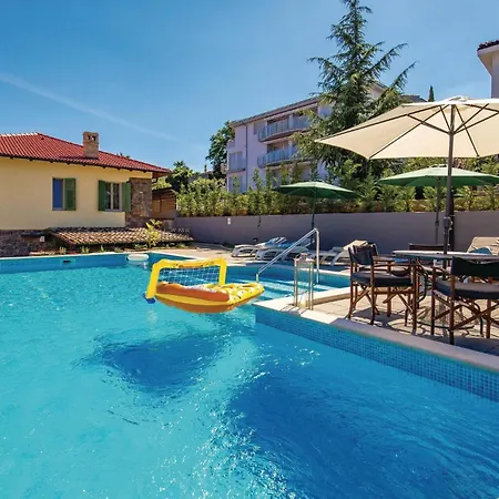 Amazing In With Outdoor Swimming Pool * Ičići