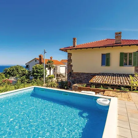Stunning Home In Icici Holiday home *