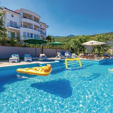 Stunning Home In Icici Holiday home *