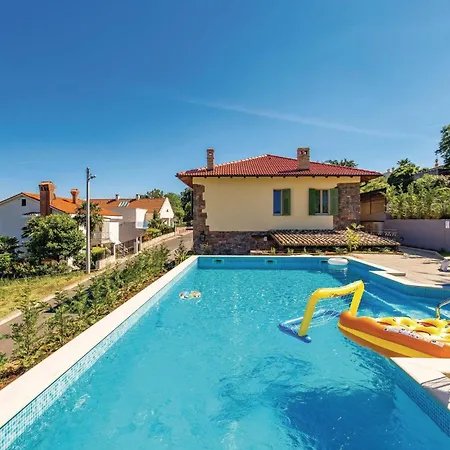 Stunning Home In Icici Holiday home